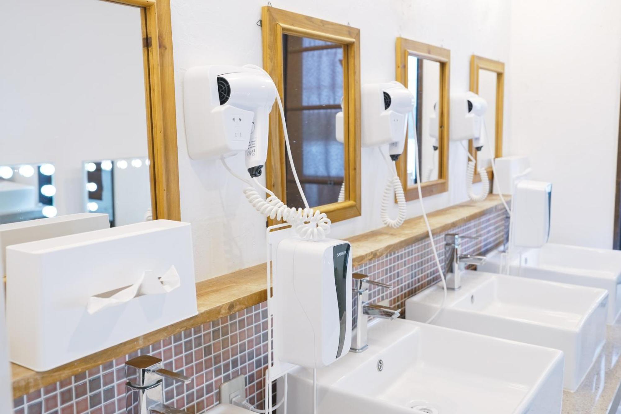 Hostel Lodging Tokyo Ueno Екстер'єр фото