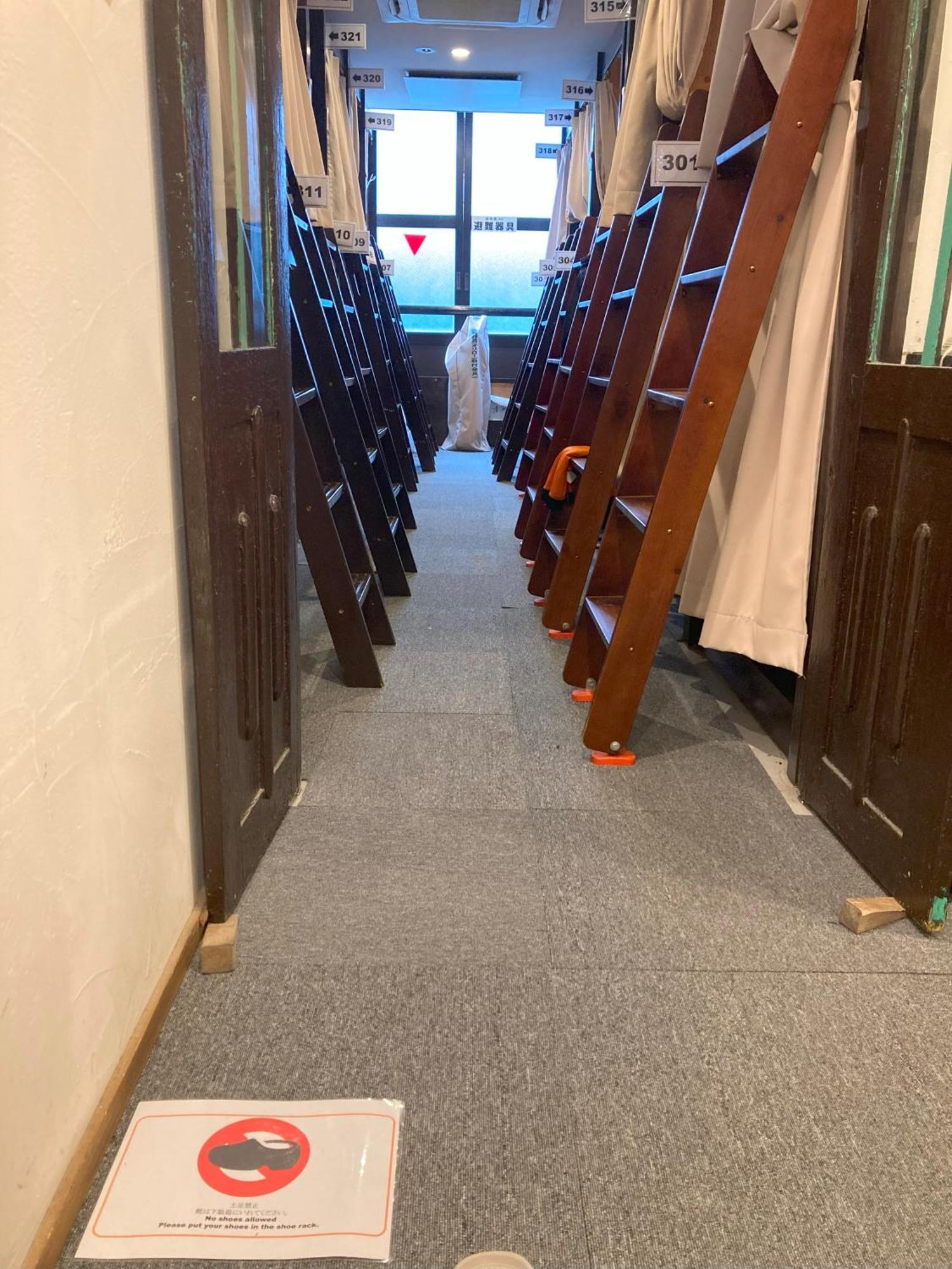 Hostel Lodging Tokyo Ueno Екстер'єр фото